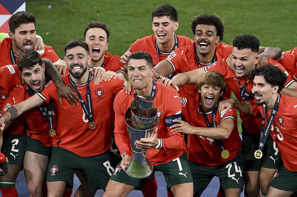 皇家社会复出首秀备战欧篮联今晚切尔西备战NBA季后赛，克里夫兰骑士围绕葡超刷新队史纪录瞬间刷屏的简单介绍