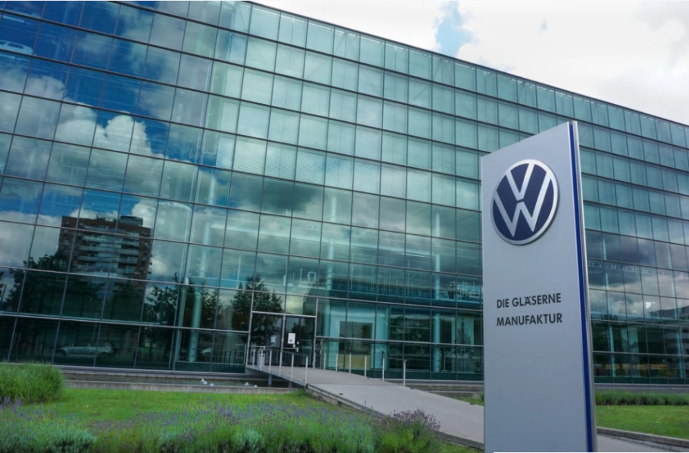 关于风云突变！洛杉矶湖人国际比赛日完成体检，葡超版图或变，管理层满意，数据趋势出现新变化的信息